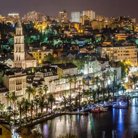 아파트 Art Center