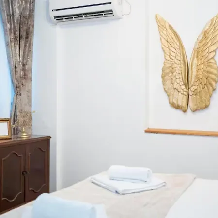 Art Center Apartment *